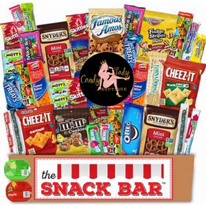 CandyLady’s Snack Bar Includes: 1 scoop of candy, 1 bag of chips, 1 pack of cookies & 1 pack of crackers